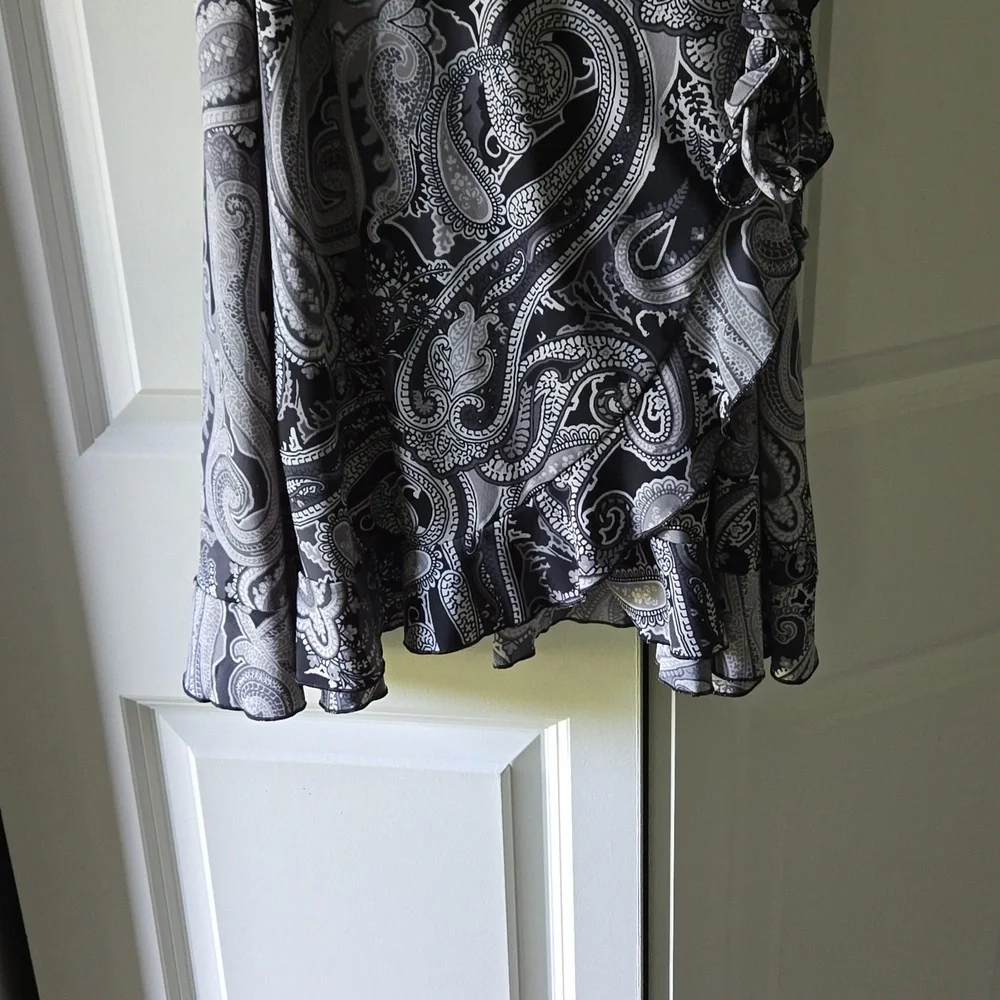 Dress - Picture 5 of 7
